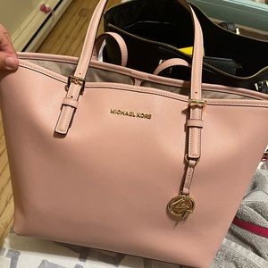 Michael Kors Jet Set Travel tote. Blush pink.